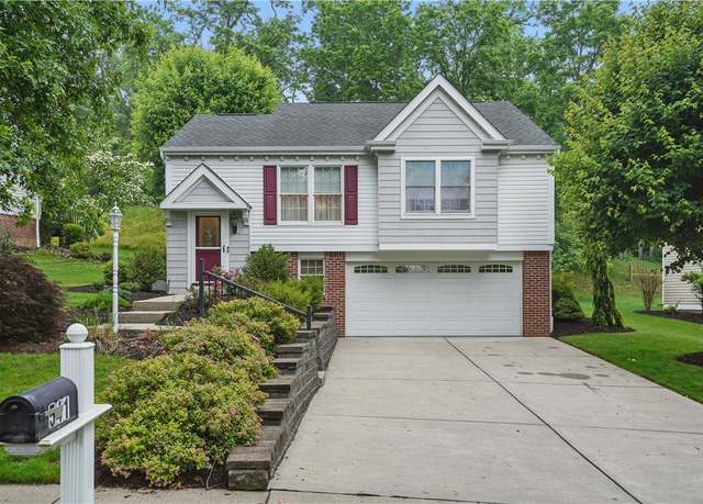 Property at 541 Cherryhill Dr, Cecil, PA 15017, 3 beds, 2.5 baths