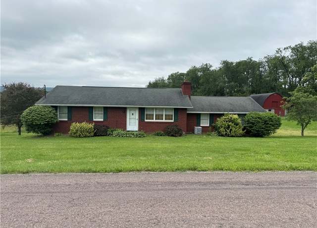 Property at 300 Pandora Rd, Derry Twp, PA 15627, 3 beds, 1.5 baths