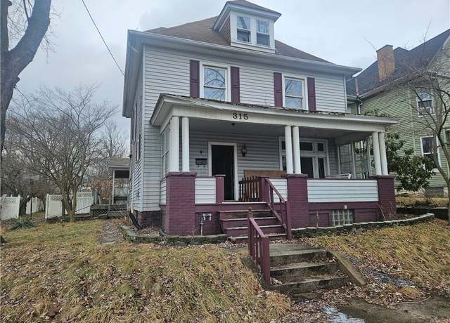 Property at 315 Phillips St, New Castle/5th, PA 16101, 6 beds, 2.5 baths