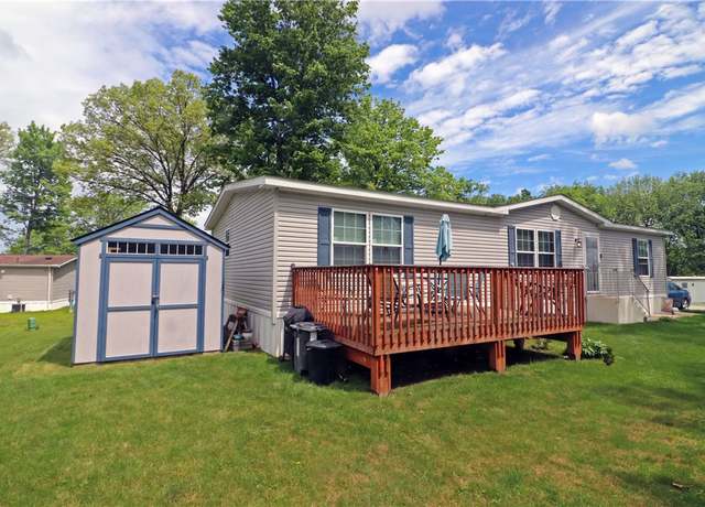Property at 172 Lambert Ln, Hempfield Twp - Wml, PA 15601, 3 beds, 2 baths