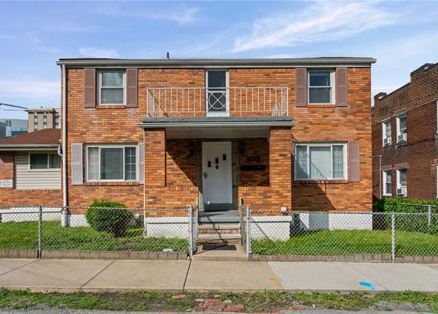 Property at 229 Halket Pl, Oakland, PA 15213, 5 beds, 2 baths