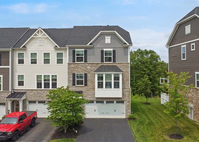 Property at 156 Curtis Ct, Ross Twp, PA 15237, 3 beds, 2.5 baths