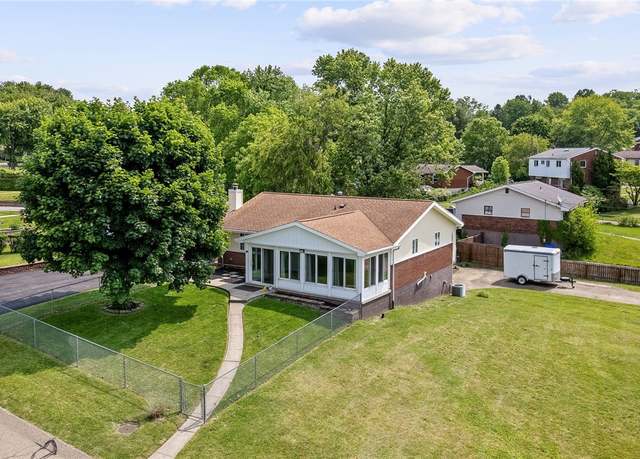 Property at 416 Hankey Farms Dr, Oakdale, PA 15071, 3 beds, 2.5 baths