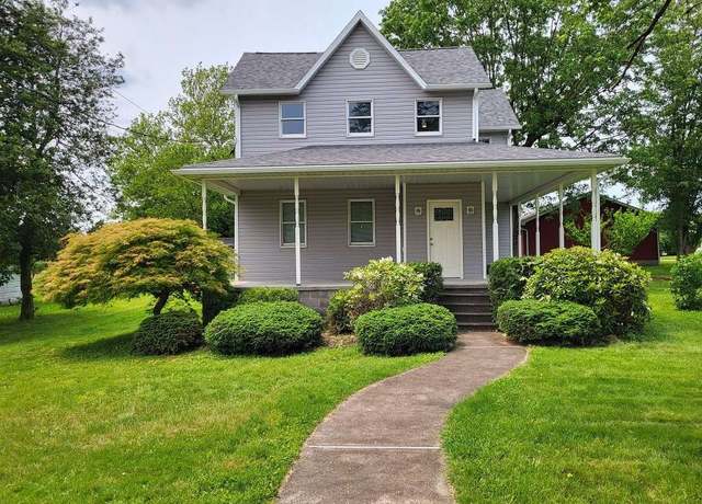 Property at 74 S Morgantown St, Fairchance, PA 15436, 3 beds, 2 baths