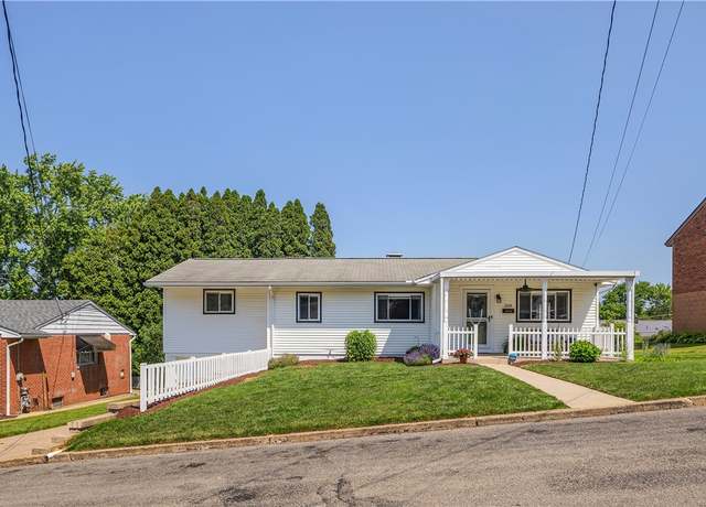 Property at 208 Fairlawn Blvd, Zelienople Boro, PA 16063, 3 beds, 3 baths