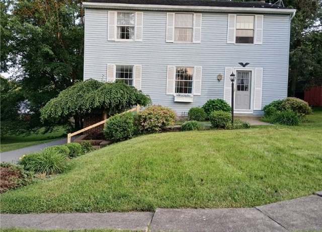 Property at 366 Willow Hedge Dr, Monroeville, PA 15146, 4 beds, 2.5 baths