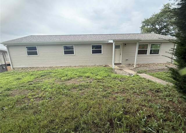 Property at 909 First St, Menallen Twp, PA 15468, 3 beds, 2 baths