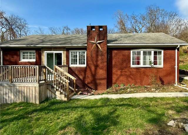 Property at 805 Mount Aetna Blvd, Connellsville, PA 15425, 3 beds, 1.5 baths