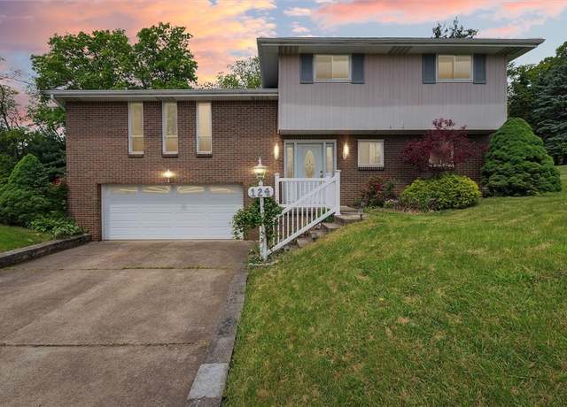 Property at 124 Reed Dr, Clairton, PA 15025, 3 beds, 2 baths