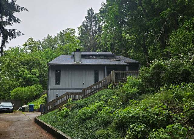 Property at 2908 Laketon Rd, Penn Hills, PA 15235, 4 beds, 3.5 baths
