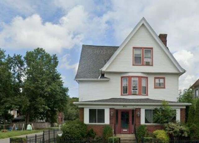Property at 401 Park Ave, New Castle/2nd, PA 16101, 6 beds, 4 baths