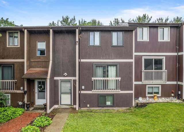 Property at 203 Parkwood Dr, Cranberry Twp, PA 16066, 4 beds, 1.5 baths
