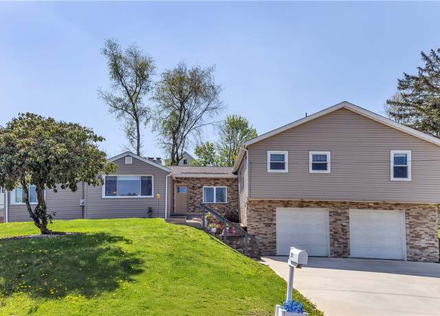 Property at 211 Widmer Ave, Lower Burrell, PA 15068, 5 beds, 3 baths