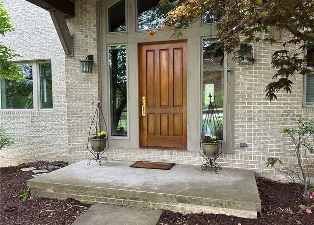Property at 337 Saratoga Dr, South Union Twp, PA 15401, 4 beds, 4 baths