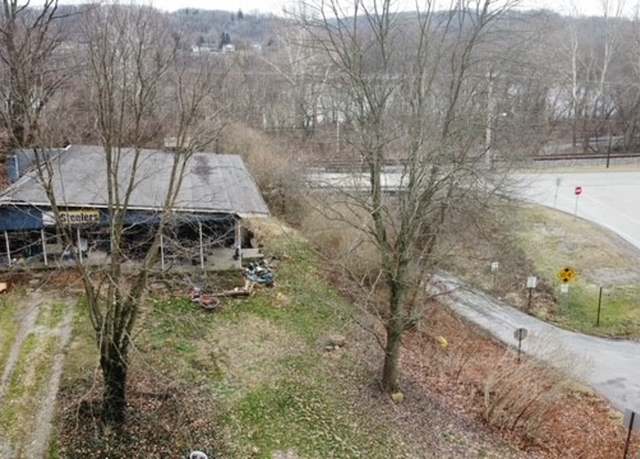 Property at 462 Midland Rd, Ohioville, PA 15059, 3 beds, 1 bath