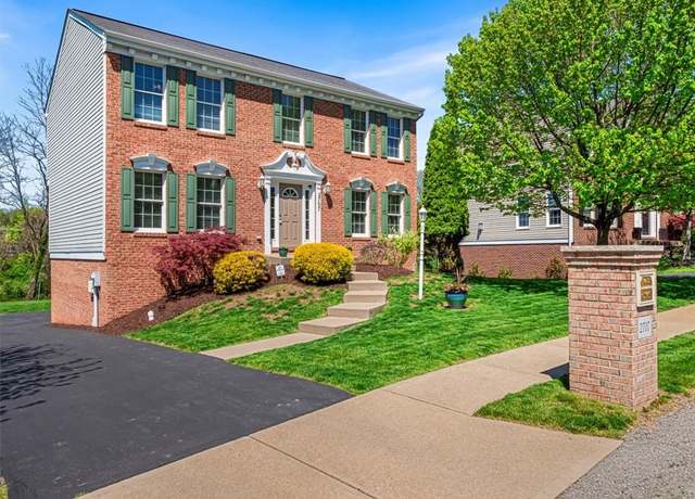 Property at 2707 Country Club Dr, Robinson Twp - Nwa, PA 15205, 3 beds, 2.5 baths