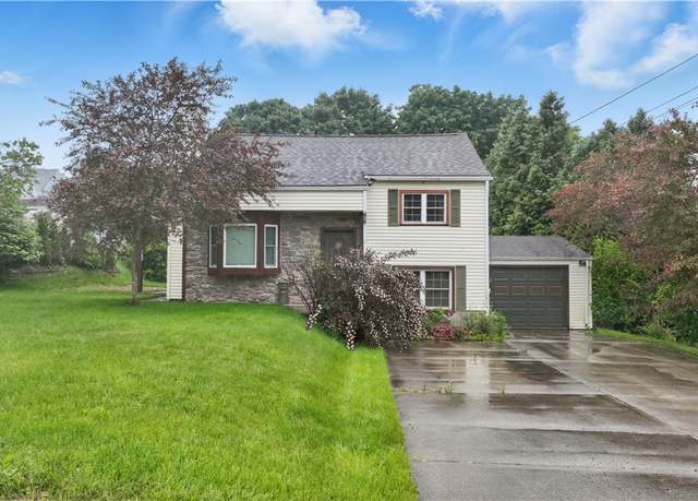 Property at 2022 Circle Dr, Hopewell Twp - Bea, PA 15001, 3 beds, 2 baths
