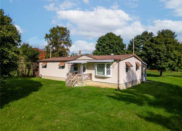 Property at 57 N Hope Mill Rd, E Lackawannock Twp, PA 16137, 5 beds, 2 baths
