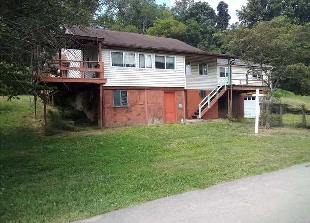 Property at 48 Vesta St, Centerville, PA 15429, 3 beds, 1.5 baths