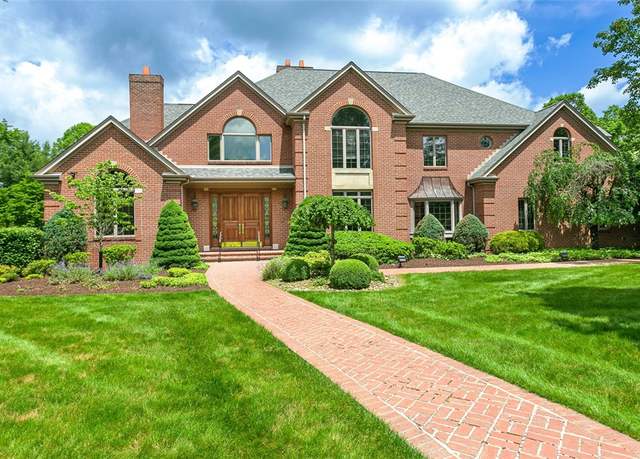 Property at 3913 Bridgewood Cir, Murrysville, PA 15668, 6 beds, 6 baths