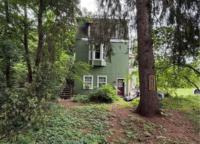 Property at 1418 Neshannock Blvd, New Castle/2nd, PA 16105, 3 beds, 3 baths