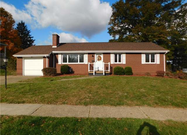 Property at 4 Mayflower Dr, South Union Twp, PA 15401, 2 beds, 1.5 baths