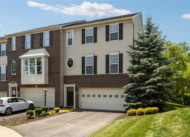 Property at 118 Maple Ridge Dr, Cecil, PA 15317, 3 beds, 2.5 baths
