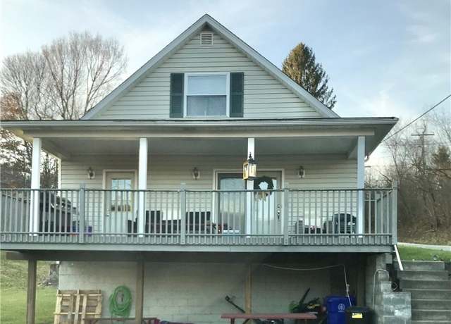 Property at 1103 Hoffman Dr, Oakdale, PA 15071, 2 beds, 2 baths