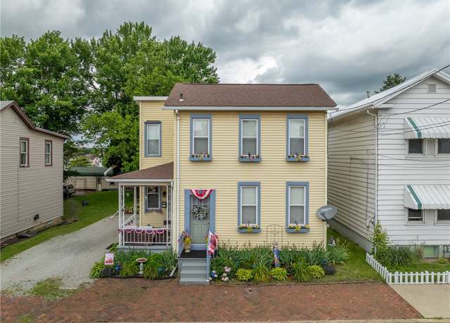 Property at 214 Irving Ave, Latrobe, PA 15650, 3 beds, 1.5 baths