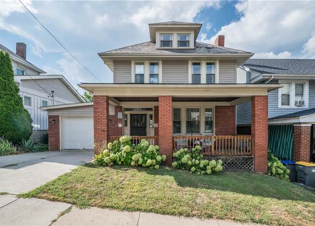 Property at 3226 Latonia Ave, Dormont, PA 15216, 4 beds, 1.5 baths