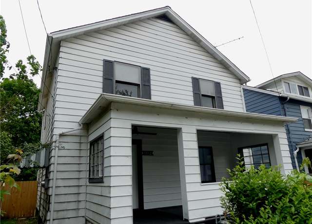 Property at 1112 Wade St, Aliquippa, PA 15001, 3 beds, 1.5 baths