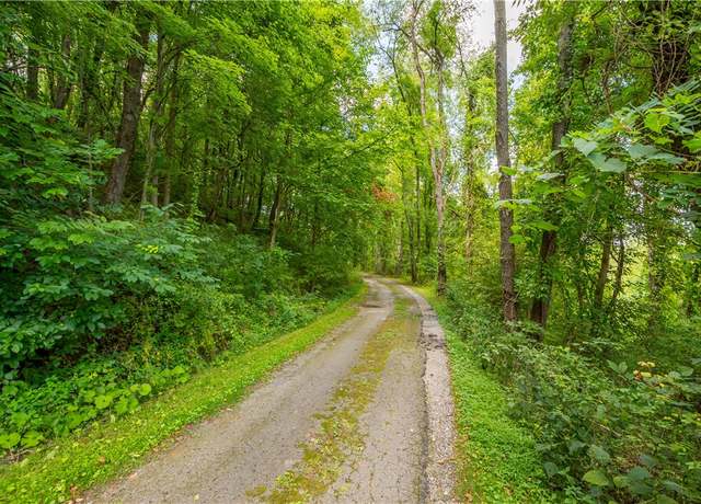Property at 2915 Kane Rd, Hopewell Twp - Bea, PA 15001, 3 beds, 2.5 baths