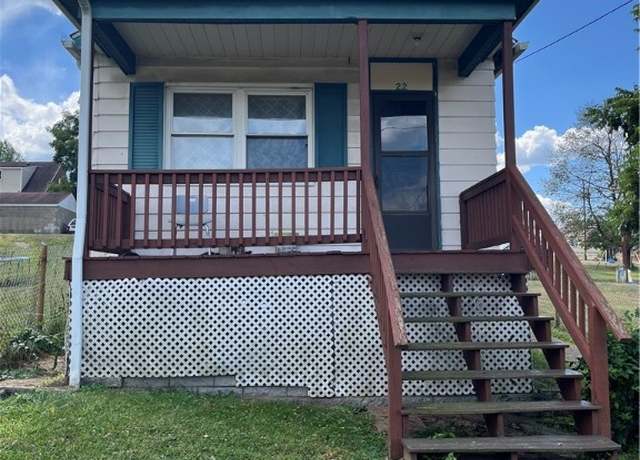 Property at 22 Elm Ave, Monessen, PA 15062, 2 beds, 1 bath