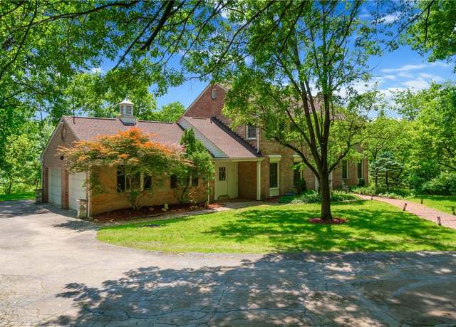 Property at 212 Field Club Rd, Fox Chapel, PA 15238, 4 beds, 3.5 baths