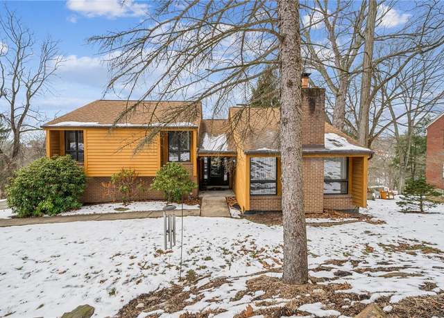 Property at 166 Sunset Dr, Wilkins Twp, PA 15235, 4 beds, 2.5 baths