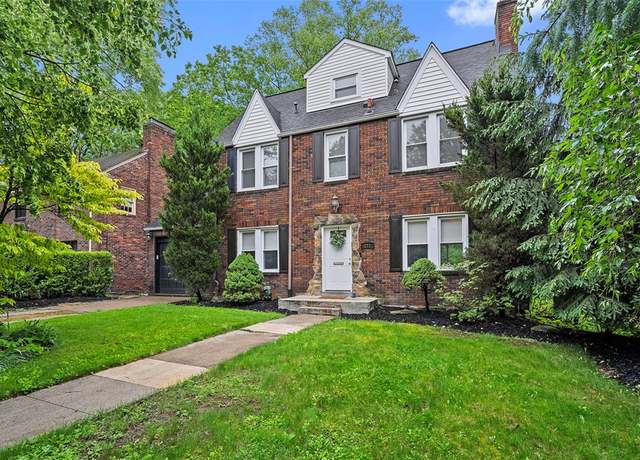 Property at 273 Inglewood Dr, Mt. Lebanon, PA 15228, 6 beds, 3 baths