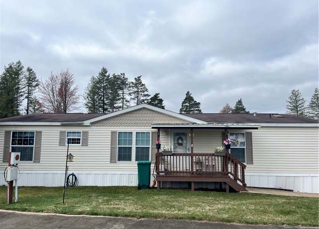 Property at 454 Hammersmith Dr, White Twp - Ind, PA 15701, 3 beds, 2 baths