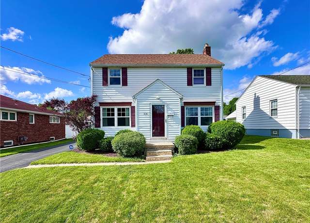 Property at 104 Kenneth Ave, Neshannock Twp, PA 16105, 2 beds, 2 baths