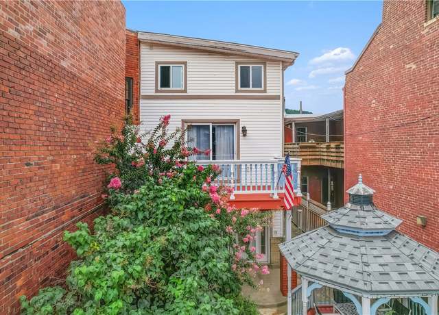 Property at 2422 E Carson St, South Side, PA 15203, 3 beds, 1 bath