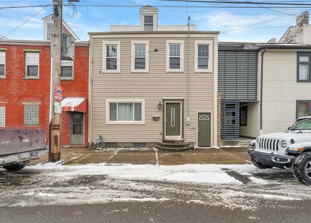 Property at 2324 Jane St, South Side, PA 15203, 4 beds, 2.5 baths