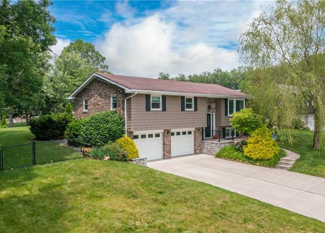 Property at 1116 Mcgovern Rd, Chartiers, PA 15342, 3 beds, 2.5 baths