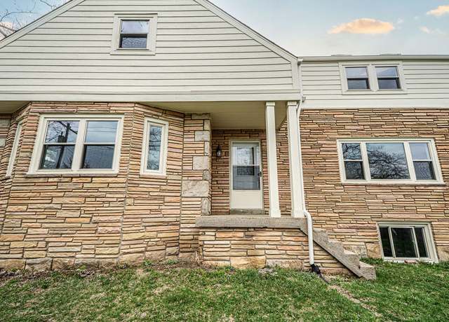 Property at 1435 Morrow Rd, Upper St. Clair, PA 15241, 5 beds, 2.5 baths