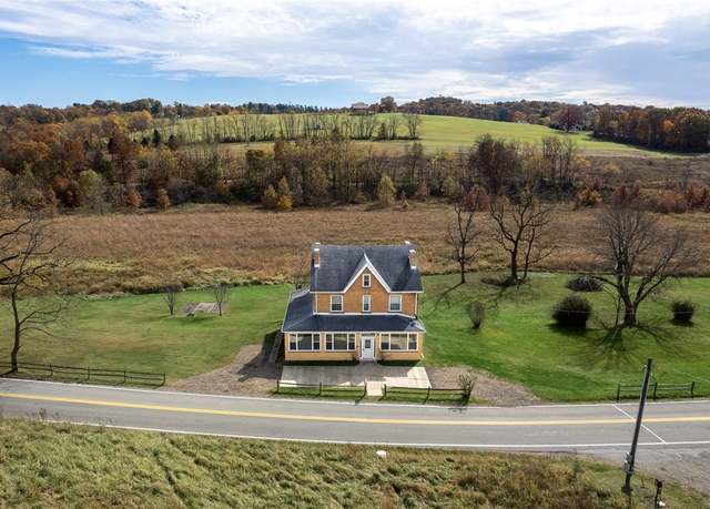 Property at 843 Pine Run Rd, Washington Twp - Wml, PA 15613, 4 beds, 3 baths