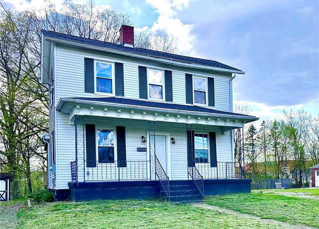 Property at 118 Wengler Ave, Sharon, PA 16146, 3 beds, 1 bath