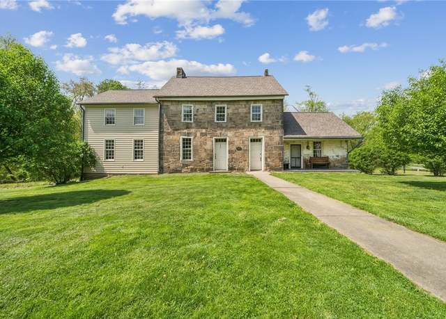 Property at 107 Hatfield St, Jefferson/mather, PA 15344, 3 beds, 1.5 baths