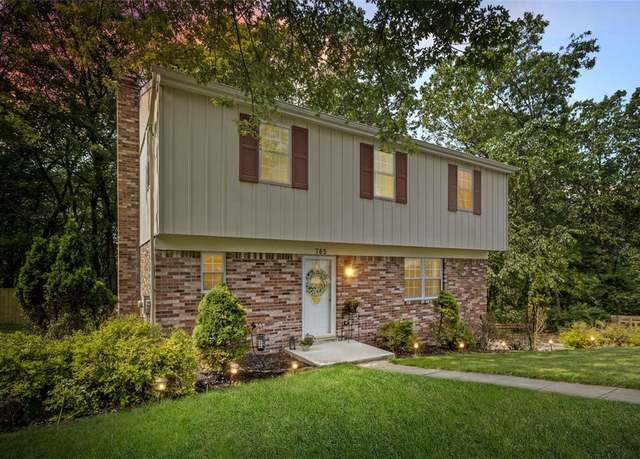 Property at 765 Brookshire Dr, Mccandless, PA 15237, 4 beds, 2.5 baths