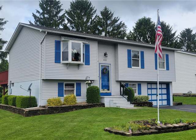 Property at 880 Lansberry Ct, Somerset Boro, PA 15501, 3 beds, 1 bath
