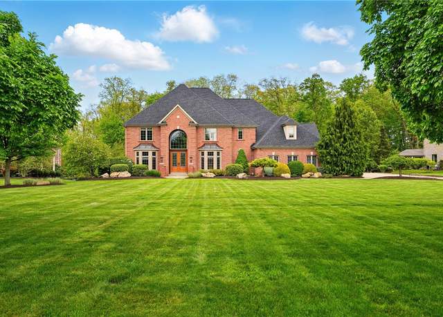 Property at 112 Mirage Dr, Cranberry Twp, PA 16066, 4 beds, 5.5 baths
