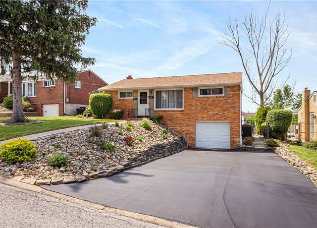 Property at 513 Elaine Dr, Baldwin Boro, PA 15236, 3 beds, 2 baths