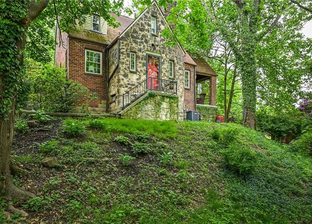 Property at 21 Bryn Mawr Rd, Forest Hills Boro, PA 15221, 3 beds, 1.5 baths